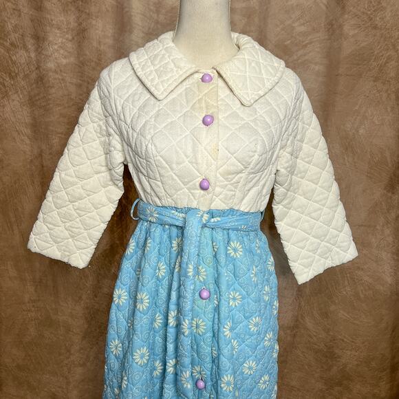 Vintage 60s Quilted Floral Two Tone Night Gown Robe Sleepwear Diamond Puffy Mod - Picture 10 of 13
